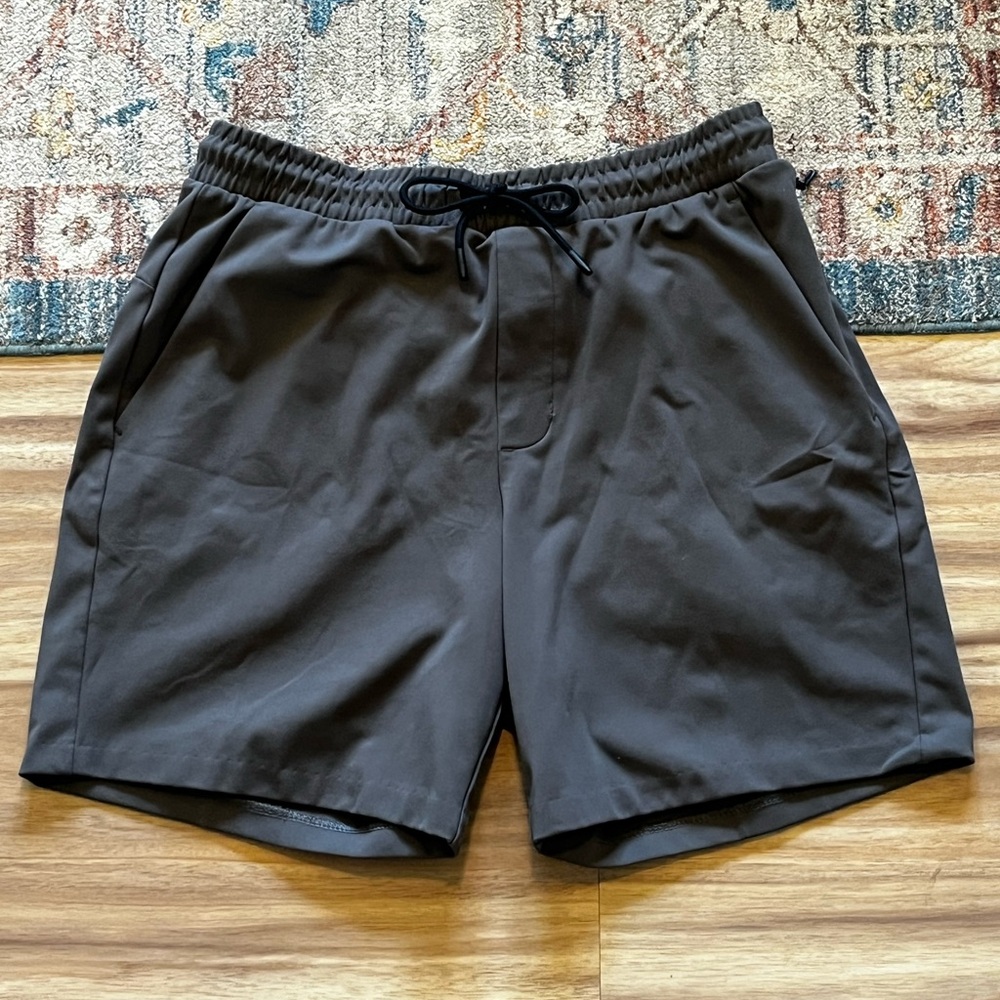 Men’s Size Medium Gray Old Navy Active Athletic Shorts